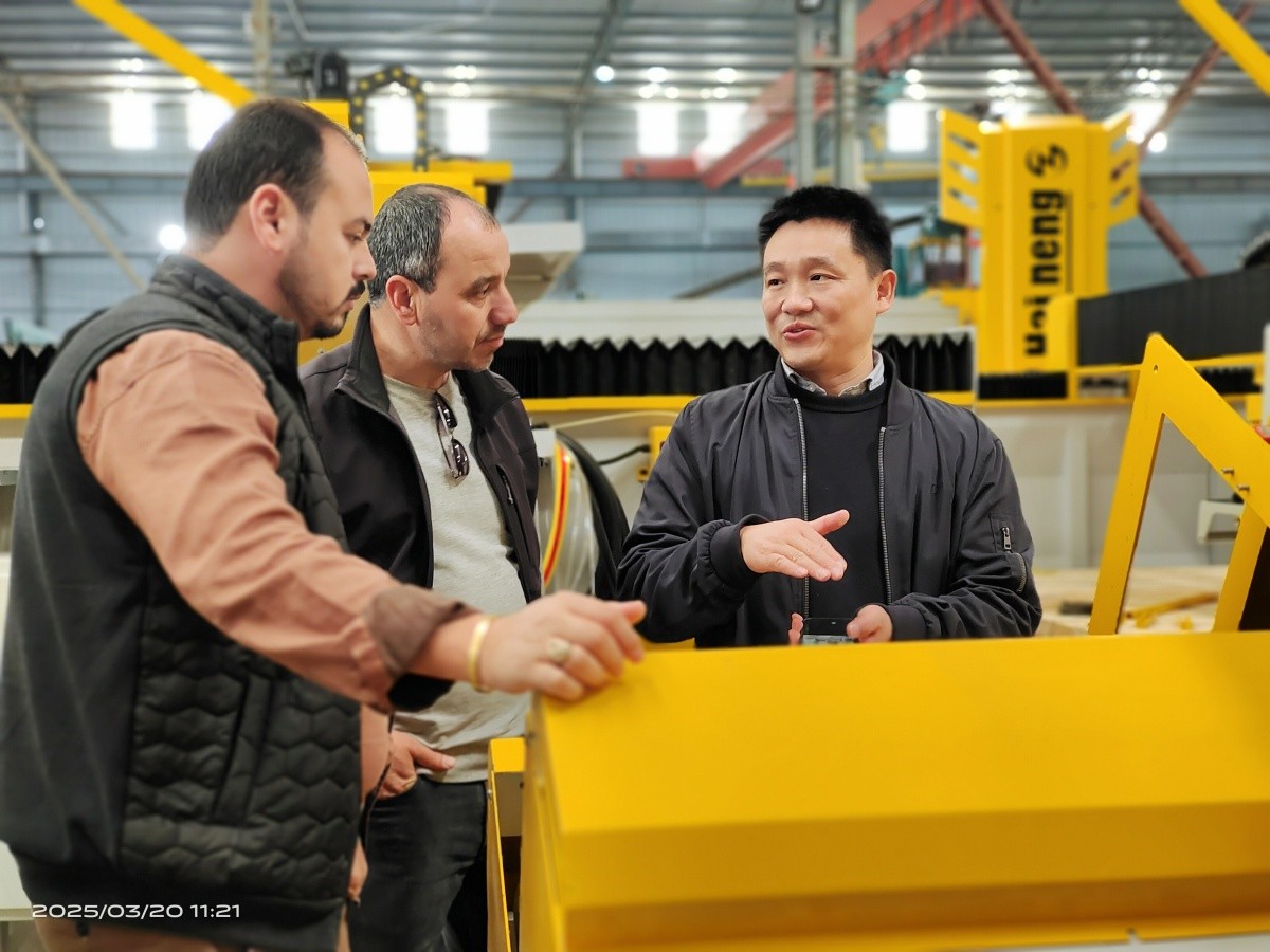Xiamen Uluslararası Taş Fuarı başarıyla sona erdi! Birçok ülkeden müşteriler New Haineng fabrikasını ziyaret etti.
